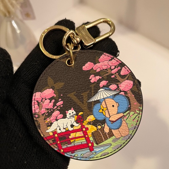 🎀LOUIS VUITTON Illustre Japanese Garden Xmas Bag Charm and Key Holder - Picture 3 of 5
